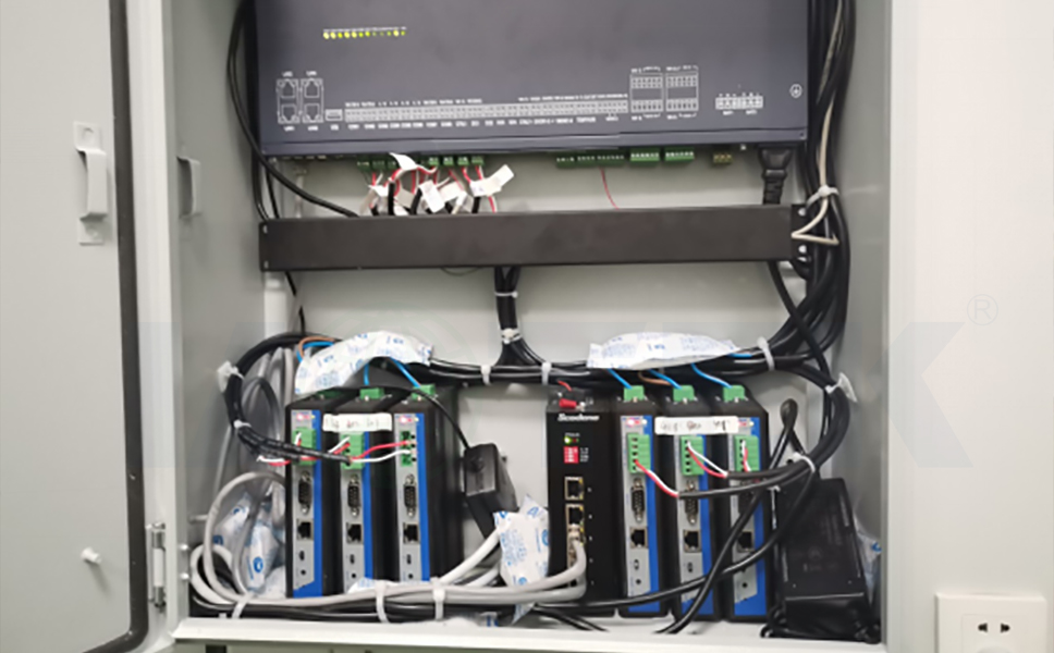 光伏發(fā)電數(shù)據(jù)傳輸設(shè)備工業(yè)交換機.jpg 光伏發(fā)電數(shù)據(jù)傳輸設(shè)備工業(yè)交換機.jpg